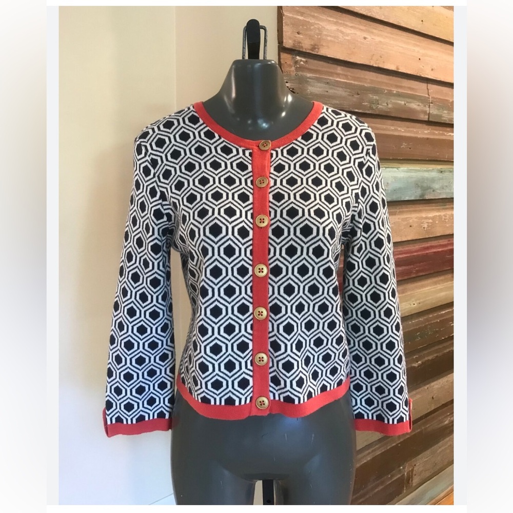 Classic Kasper Cardigan with 3/4 sleeves, gold buttons and a crew neck.